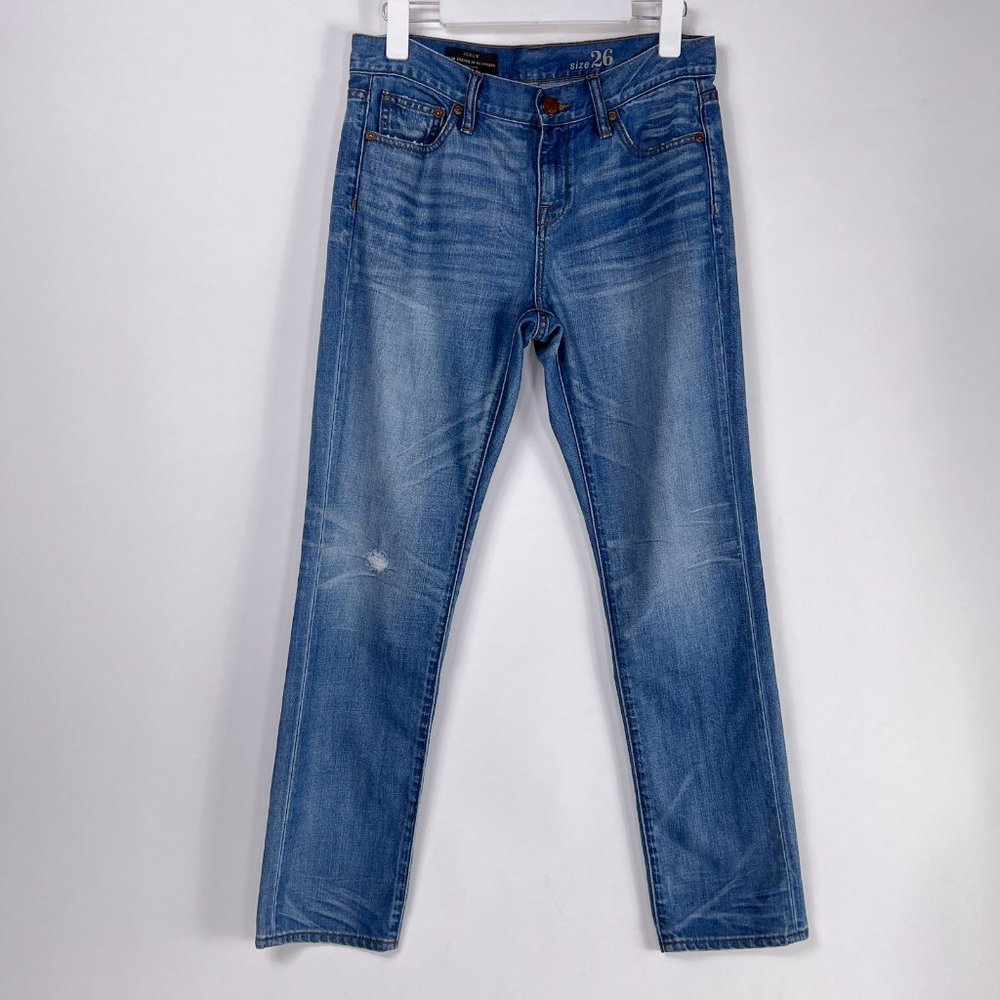 J Crew Slim Mid Rise Broken In Boyfriend Jeans Light Blue Distressed Jeans Sz 26 - Picture 2 of 12